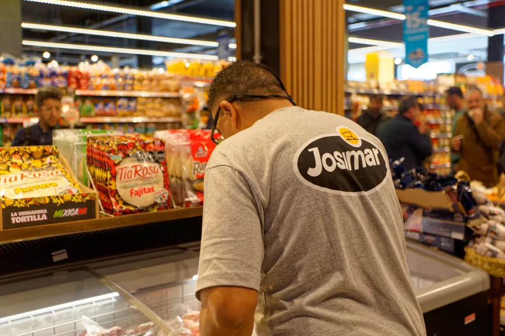 571358303_1261651255980580_1274206835561945112_n