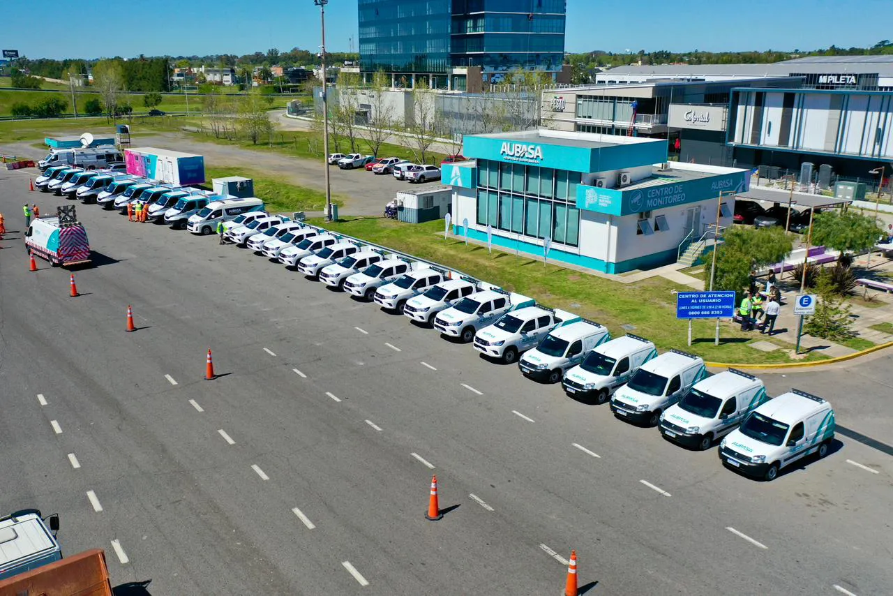 AUBASA-presento-26-nuevos-moviles-para-mantenimiento-y-asistencia-vial-2