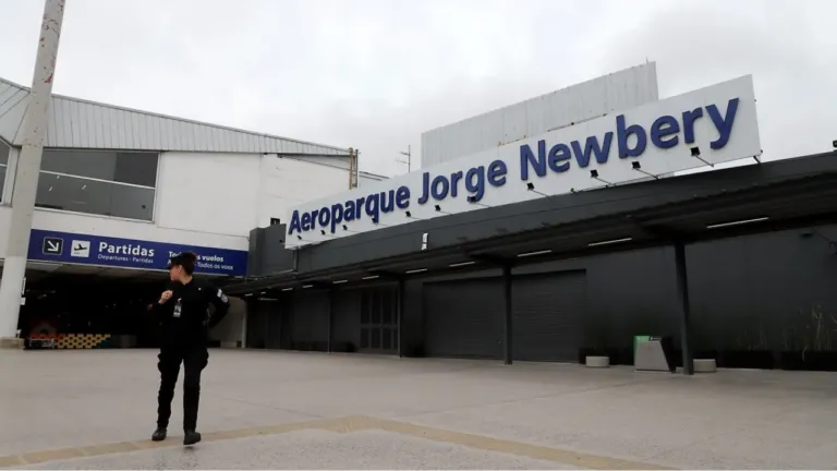 Aeroparque-Jorge-Newbery-el-mejor-de-América-768x432