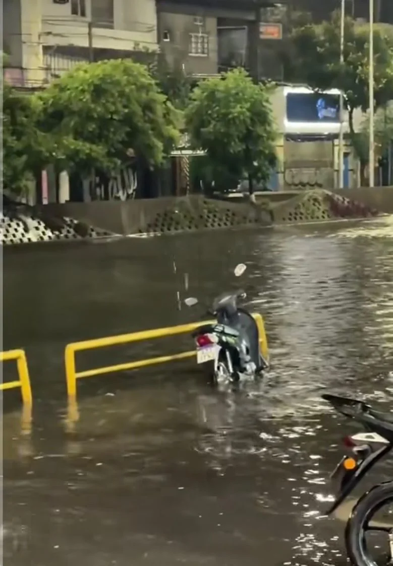 Fuerte temporal genera inundaciones y cortes de luz en el AMBA
