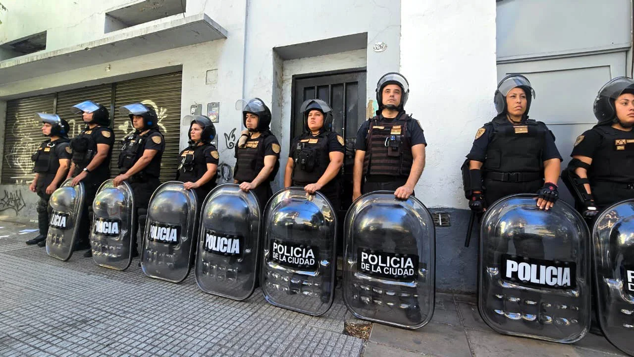 Policias_de_la_ciudad_bs_as_2025