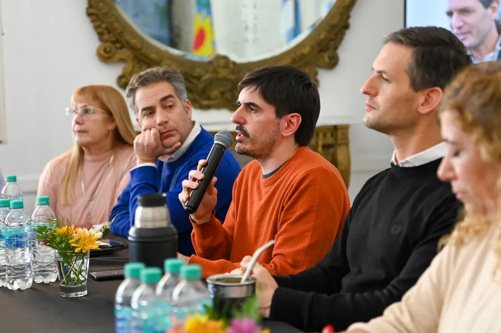 trabajo-en-red-para-la-prevenci-n-y-el-acompa-amiento-de-las-juventudes-20260717114706-extra-3