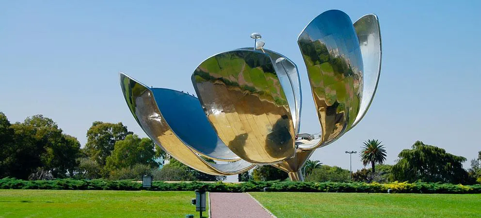 Floralis-Generica-de-Buenos-Aires