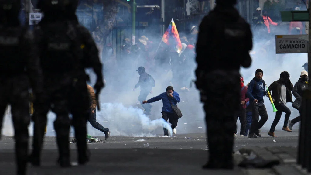 2026-05-19T001529Z-81242512-RC2QBLAHVANP-RTRMADP-3-BOLIVIA-PROTEST