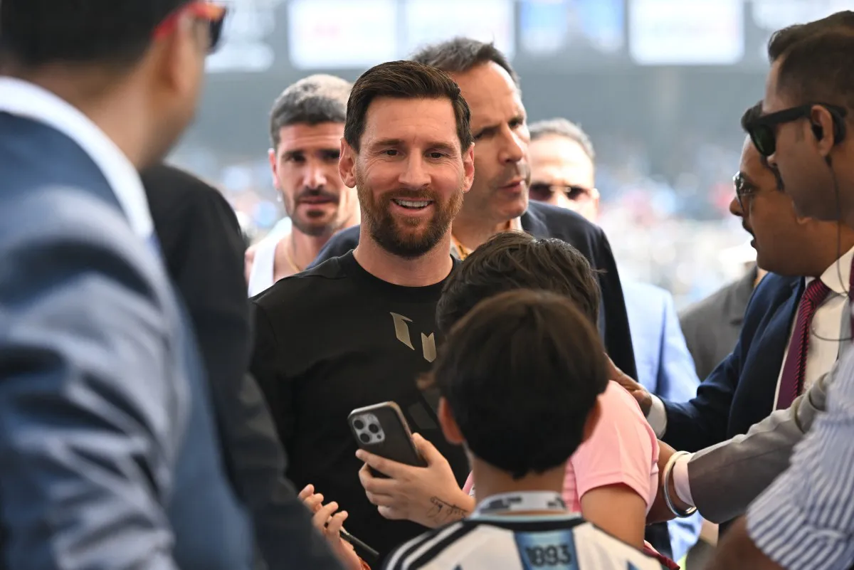 Visita-Messi-India-_2_