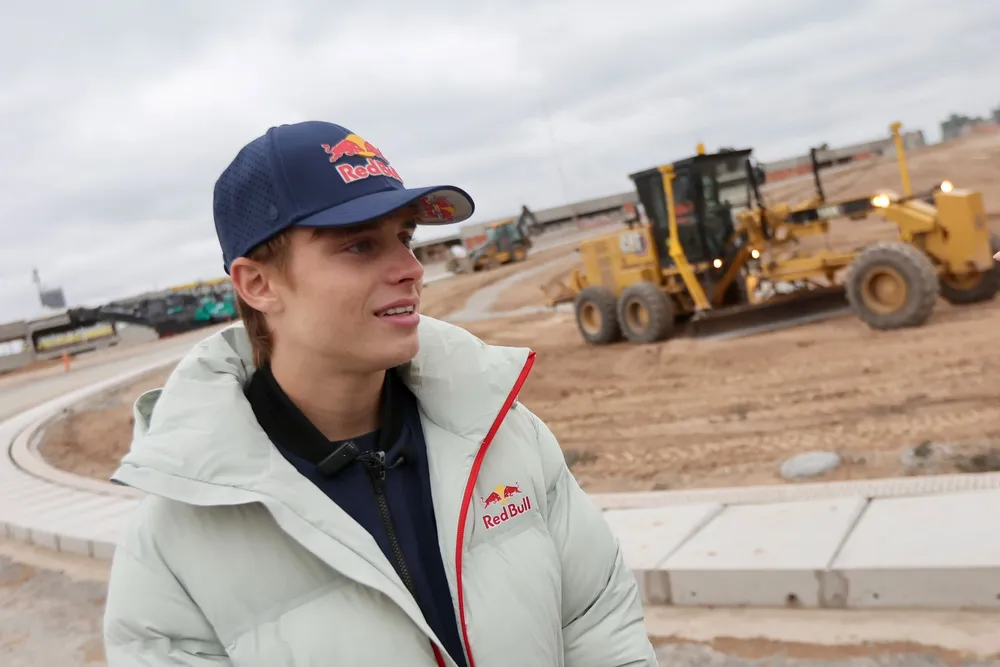 Valentín Perrone recorrió las obras del Gálvez_1