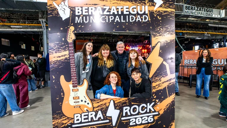 Carlos-Balor-estuvo-en-el-arranque-del-Bera-Rock-2026